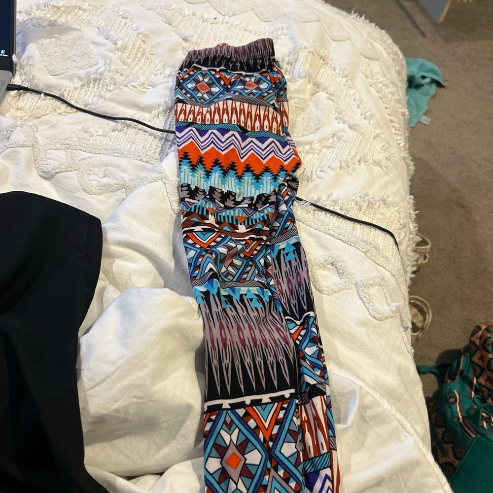 LuLaRoe Colorful Geometric Pattern Leggings